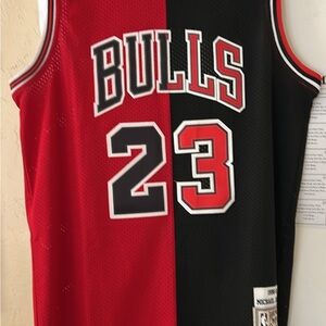 Very rare Mitchell & Ness Bulls Red and Black Jersey